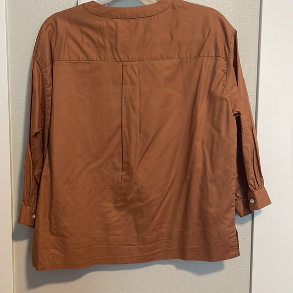 Everlane top - Picture 2 of 2